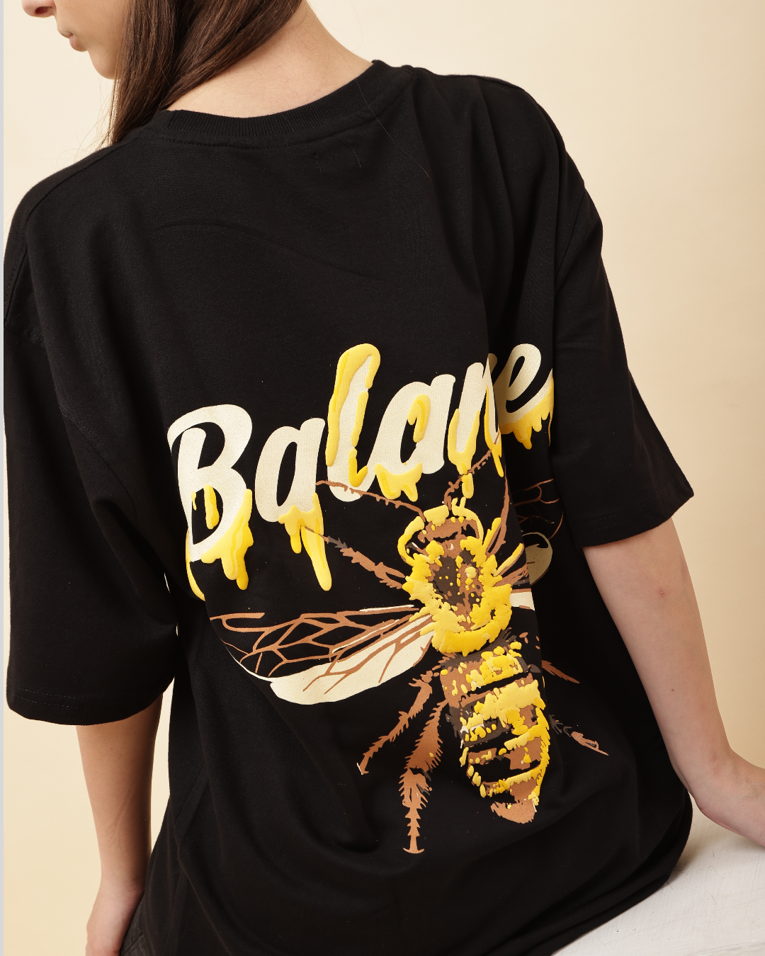Balance Oversized Graphic T-Shirt – Bee Honey Drip Design (Black)